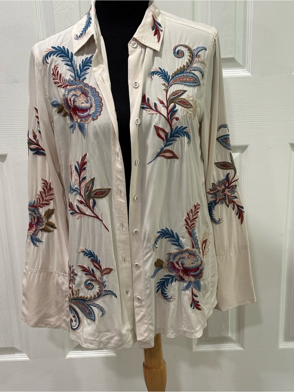 JOHNNY WAS WOMENS VINTAGE BUTTON DOWN SHIRT SIZE XS - Picture 3 of 8